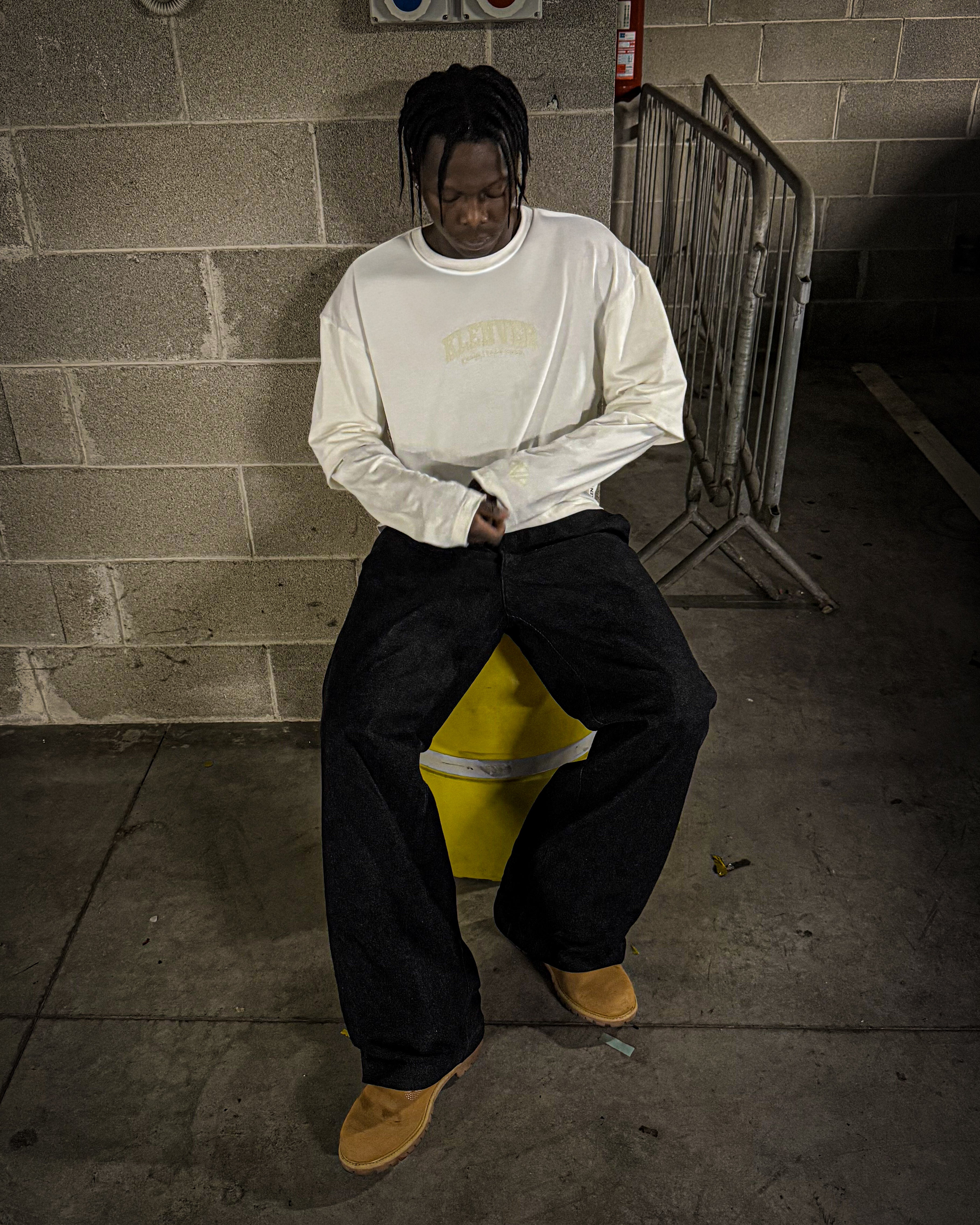 LONGSLEEVE WHITE CREAM